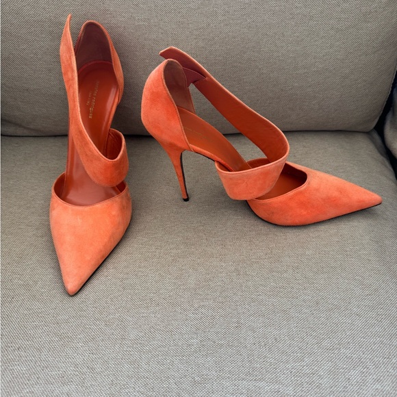 Narciso Rodriguez Runway Fall 2014 Orange Suede Pointy Toe Heels Pumps Size 40 - Picture 1 of 13
